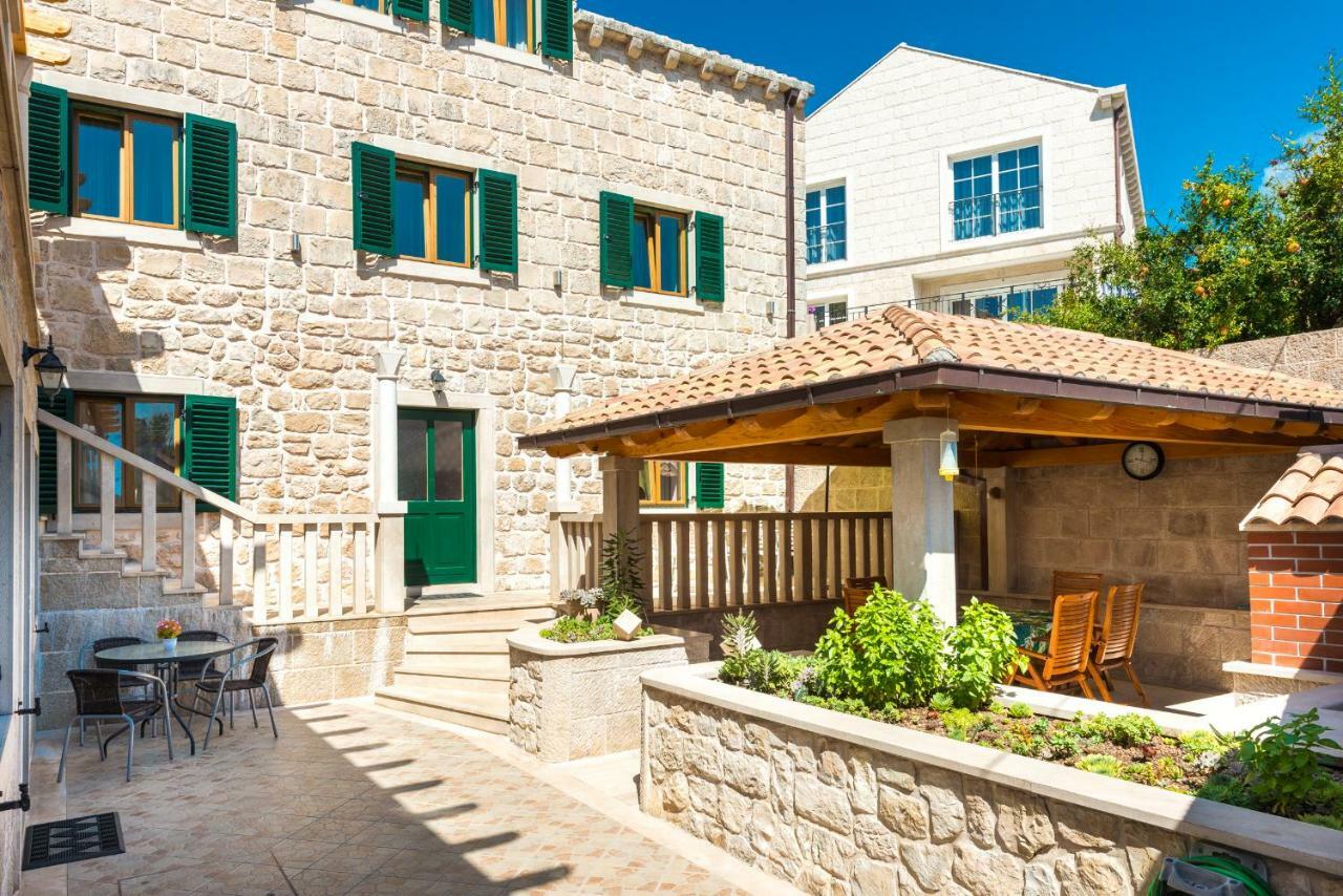 Apartments Villa Kulish 챠브타트 외부 사진