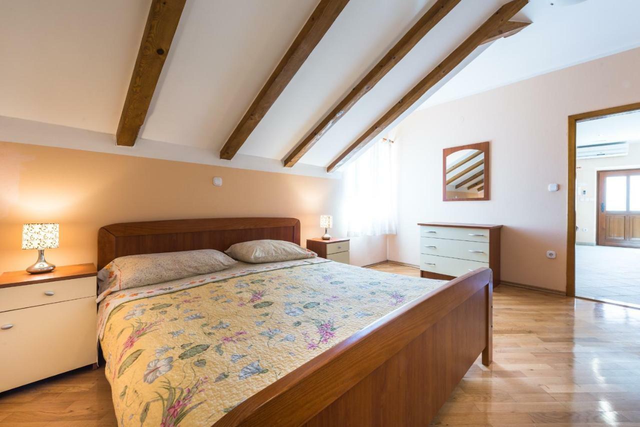 Apartments Villa Kulish 챠브타트 외부 사진